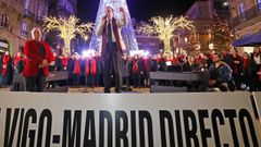 Abel Caballero en uno de los conciertos reivindicativos por el tren durante las Navidades del 2024