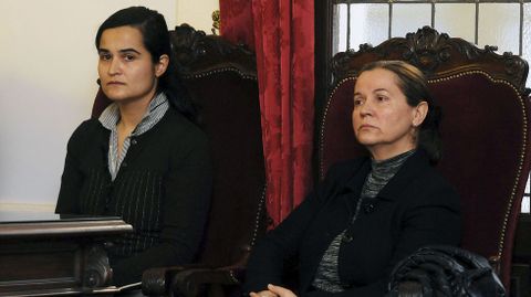 Montserrat y Triana, durante el juicio por el asesinato de Isabel Carrasco