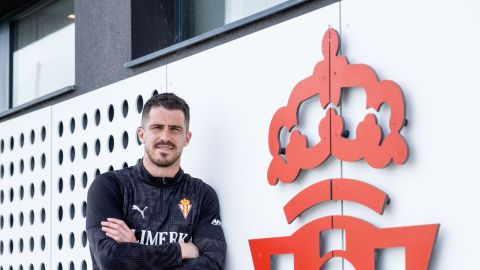 El portero del Sporting, Rub�n Y��ez
