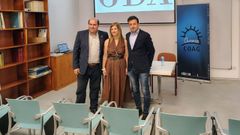 Anselmo Villanueva, Enma Noriega y Manuel Martnez en la delegacin ourensana del Colegio de Arquitectos