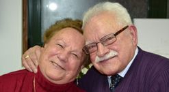 Mar�a Lage, de 82 a�os, y Jos� Rodeiro, de 90, que naci� en Touro y trabaj� como polic�a en Santiago. 