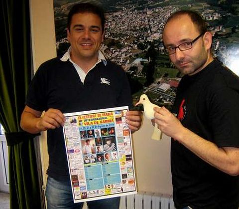 Francisco P�rez y Roberto Lolo presentaron el evento. 