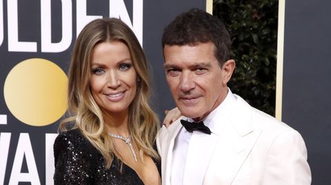 Antonio Banderas junto a Nicole Kimpel