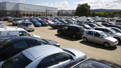 Estacionamiento disuasorio frente al pabell�n de  deportes de Pontevedra