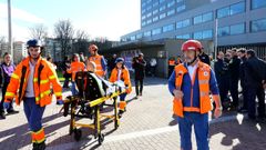 As se vivi en Pontevedra el simulacro de incendio en el edificio de la Xunta en Campolongo