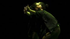 Colectivo Glovo, con EM_NA, el viernes en Carballo. Hoy lleva una pieza de peque�o formato, estreno absoluto, a Cai�n y Malpica 