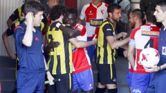 Las im�genes del partido�entre el Arousa y el� Ribadumia