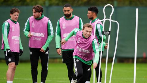 Futbolistas del Celtic, en el �ltimo entrenamiento antes de recibir al Celta.