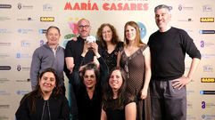 O equipo de �Berenguela na gaiola� festexa os Mar�a Casares 