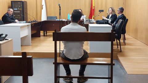 El acusado, en el juicio en Ourense