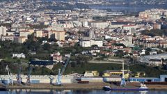 Vista de la ciudad de Ferrol, con el puerto en primer plano