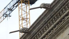 Los t�cnicos creen que las lanzas de cobre de las g�rgolas ir�n perdiendo su brillo con el tiempo y ganar�n discreci�n.