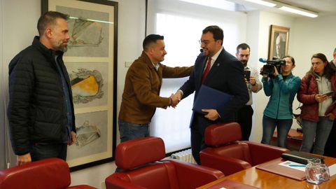 Reuni�n entre Principado y agentes sociales para evaluar las consecuencias de la guerra de Ir�n en la econom�a regional