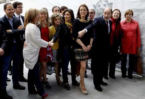 Valenciano se hizo una foto con sus compaeros de grupo en su despedida del Congreso.