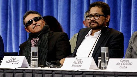 Los representantes de las FARC, en la mesa de negociaci�n