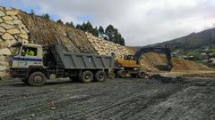 Los trabajos de mejora de la AC-566, en Valdovi�o, contin�an en marcha