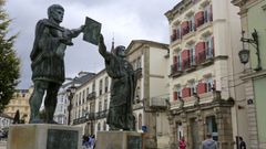 El edificio en cuesti�n est� entre los Franciscanos y el C�rculo de las Artes