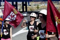 <span lang= es-es >Marcha minera</span>. Un centenar de mujeres de mineros de Asturias, Le�n y Arag�n llegaron a Madrid en defensa del sector.