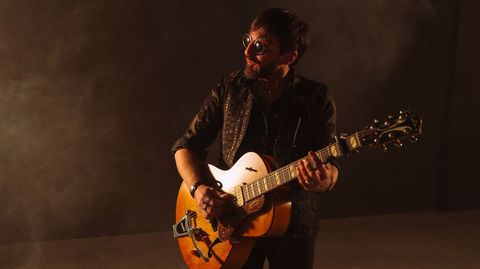 Javi Maneiro emprender� en A Pousada boirense su nueva gira