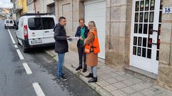 Visita de la alcaldesa de Ribdadavia, Noelia Rodr�guez, a la parroquia de San Cristovo