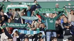 Aficionados del Racing Club Ferrol en una imagen de la pasada campa�a en A Malata.