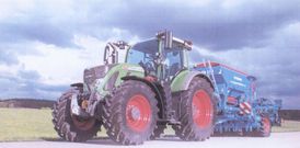 Imagen del tractor Fentt que lleva incorporado un navegador para facilitar ciertos trabajos. 