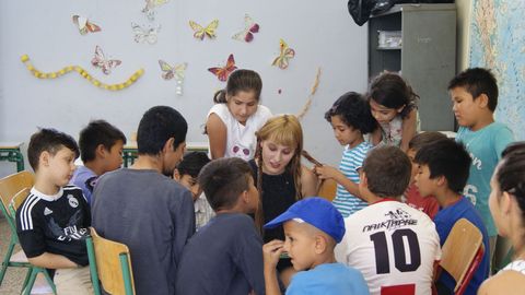 La tolerancia, que debe aprenderse desde la escuela, por ejemplo integrando al diferente, permite que florezca la diversidad cultural