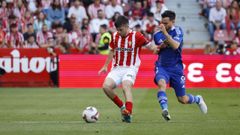 Derbi asturiano entre el Real Sporting de Gijon y el Real Oviedo en El Molin�n