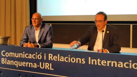 Los exconsejeros Ra�l Romeva y Josep Rull en un acto en Barcelona.