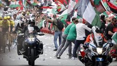 Protestas en Bilbao contra la participacin del equipo israel de Sylvan Adams en la Vuelta Ciclista a Espaa