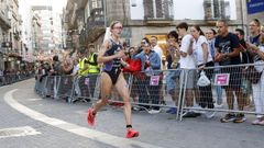Cassandre Beaugrand, a su paso por la plaza de A Peregrina en la final de las Series Mundiales