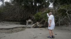 Los vecinos piden que se reparen los da�os en la playa de Cirro y la cala de la Ortiga. 