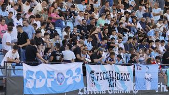 Aficionados de Siareiros do Fortuna, en un partido en Barreiro esta temporada.