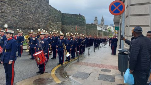 Desfile de la jura de bandera en Lugo