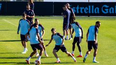 Futbolistas del Celta, en el entrenamiento de este martes, el �ltimo antes de visitar al Omonia.