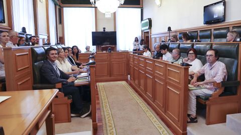 La corporaci�n municipal de Santiago, minutos antes del inicio de la sesi�n plenaria ordinaria de mayo.