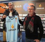 Pep Ortega ayer con el consejero del Breog�n Alfonso Orol.
