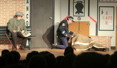 A Pombi�a abri� ayer el nuevo ciclo en el centro c�vico. 