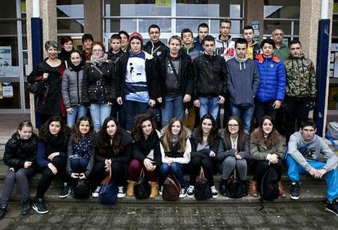 Grupo de estudantes de Poussan (Francia) que estiveron en Burela gracias a un intercambio 