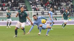 Enfrentamiento ante el Levante la pasada campa�a en A Malata.