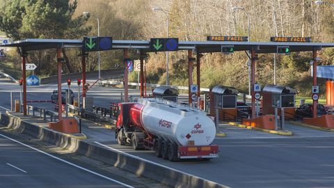 Las dos autopistas de titularidad autonmica tienen fijada la eliminacin de los peajes para el 2045, tras 50 aos de concesin. 