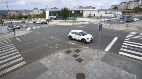 Paseo dos Estudantes/Rúa das Artes. La apertura de un supermercado ha incrementado aún más el tráfico