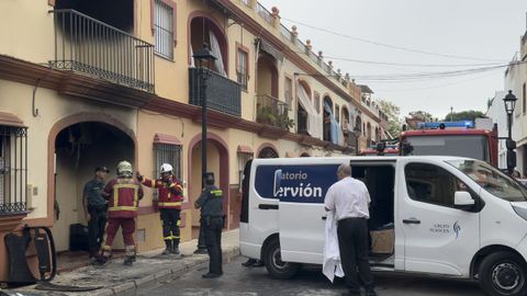 Fallece un matrimonio y sus dos hijos en el incendio de su vivienda en�Sevilla