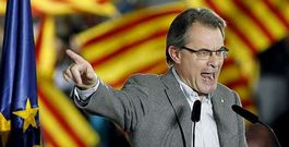 De cumplirse los pron�sticos de la mayor�a de las encuestas, Artur Mas tendr�a que pactar con los independentistas de ERC.