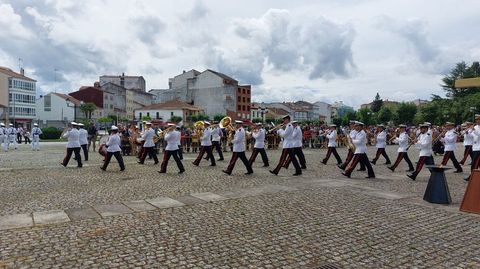 Desfile de la banda de msica del Tercio Norte de Infantera de Marina