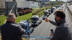 Los transportistas colapsan los accesos a las�ciudades gallegas