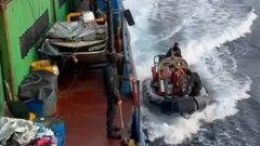 Interceptan a 600 millas de Canarias un buque que transportaba 6.500 kilos de cocana con destino a Vigo