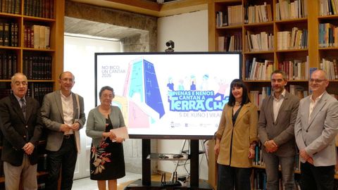 Maximino Zumalave, Anxo Lorenzo, Rosario �lvarez, Marta Rouco, Rub�n V�zquez y Alejo Amoedo, na presentaci�n da iniciativa No bico un canar