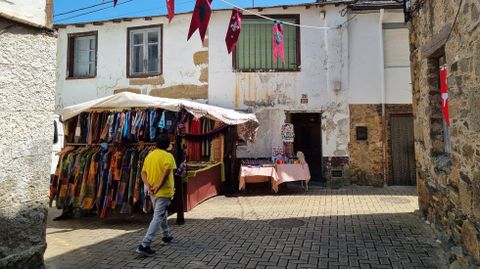 La Feira de 1812 ocupa varias calles del casco histórico de Petín.