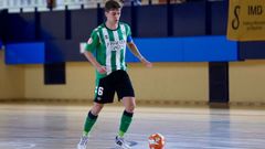 Flethes fue el capitán del Betis B en la última temporada, en la que no se perdió ningún partido.